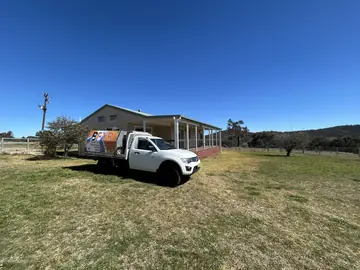 A BFYB service ute at a job in the New England